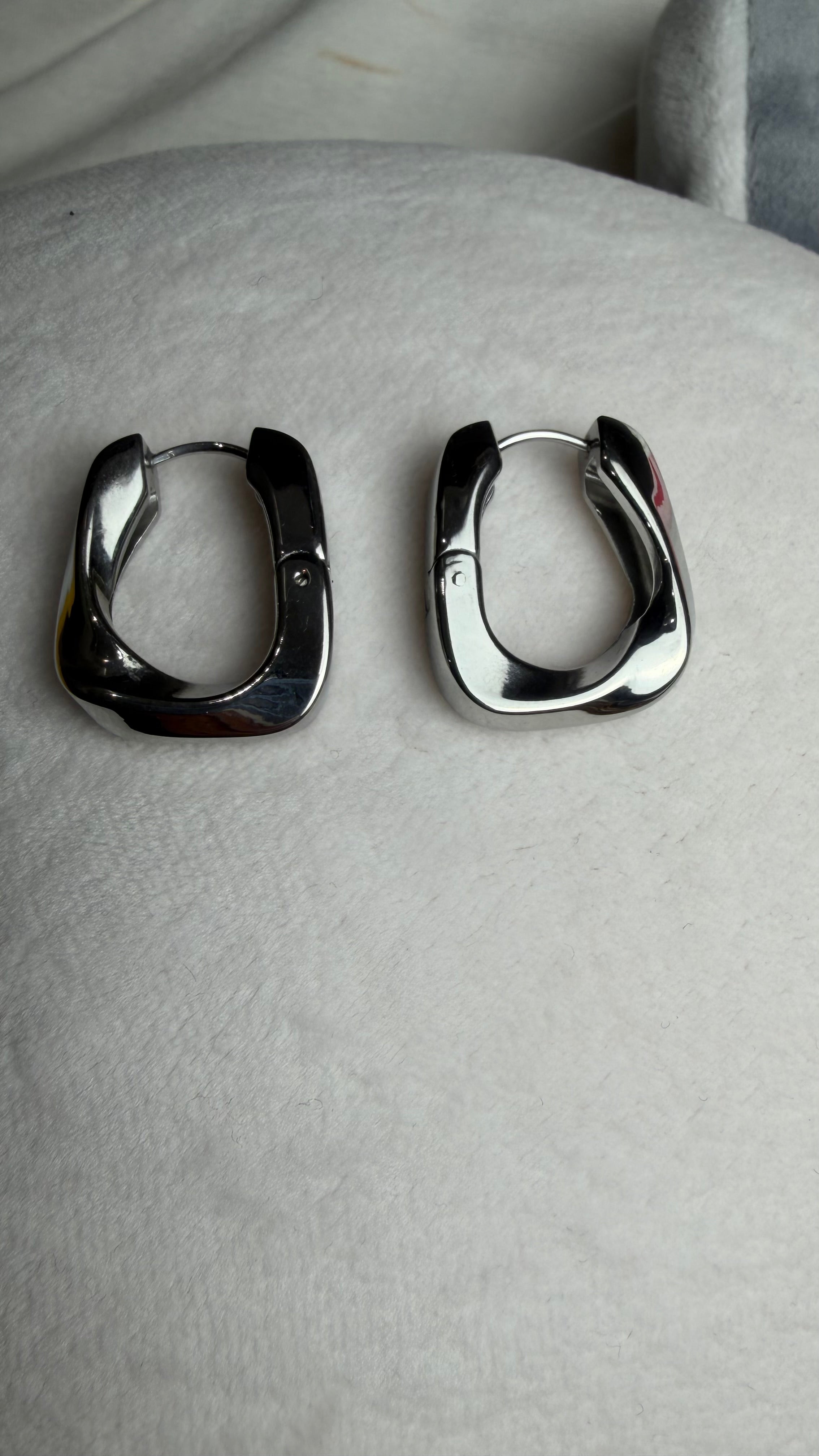 Orecchini hoop square silver