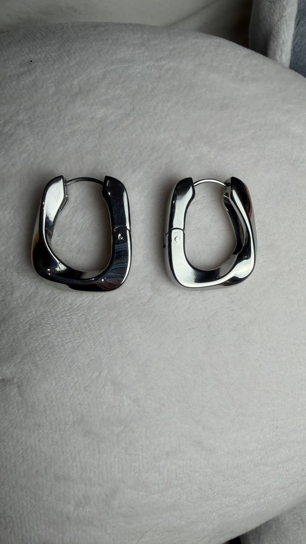 Orecchini hoop square silver