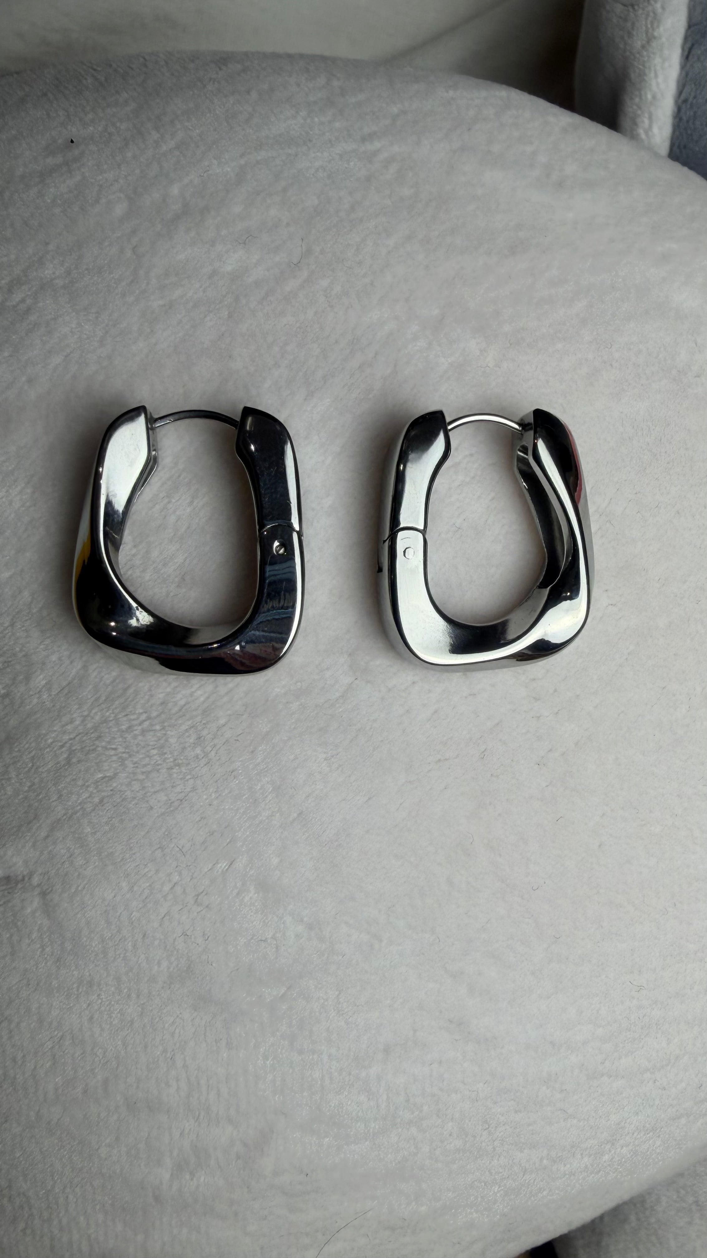Orecchini hoop square silver