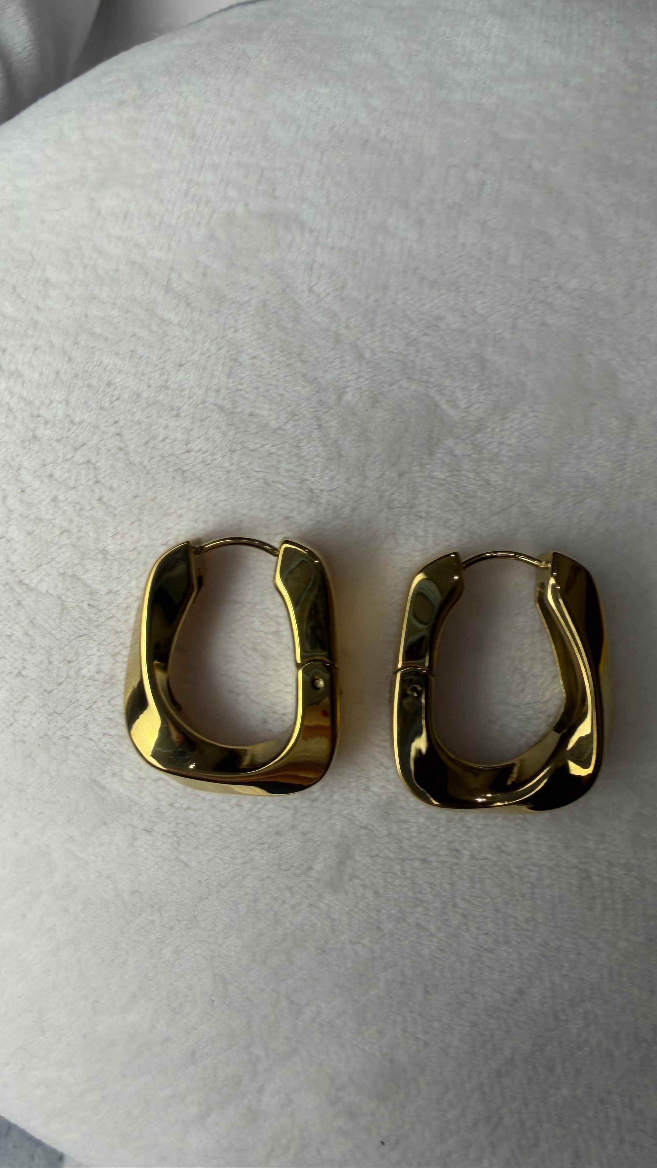 Orecchini hoop square gold