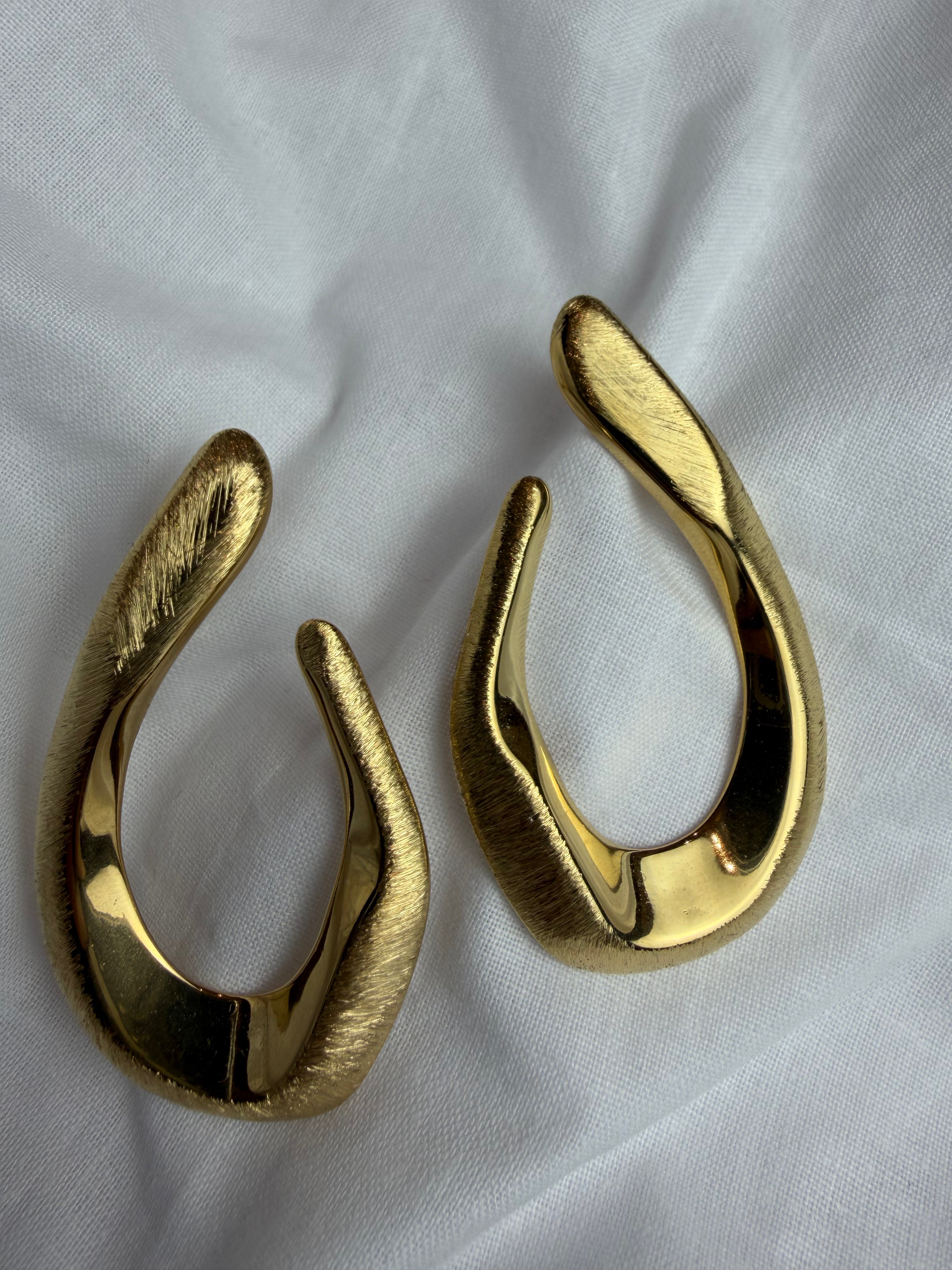 Orecchino Slim Goccia Gold